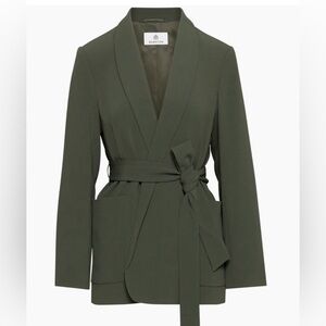 Aritzia Babaton Executive Blazer